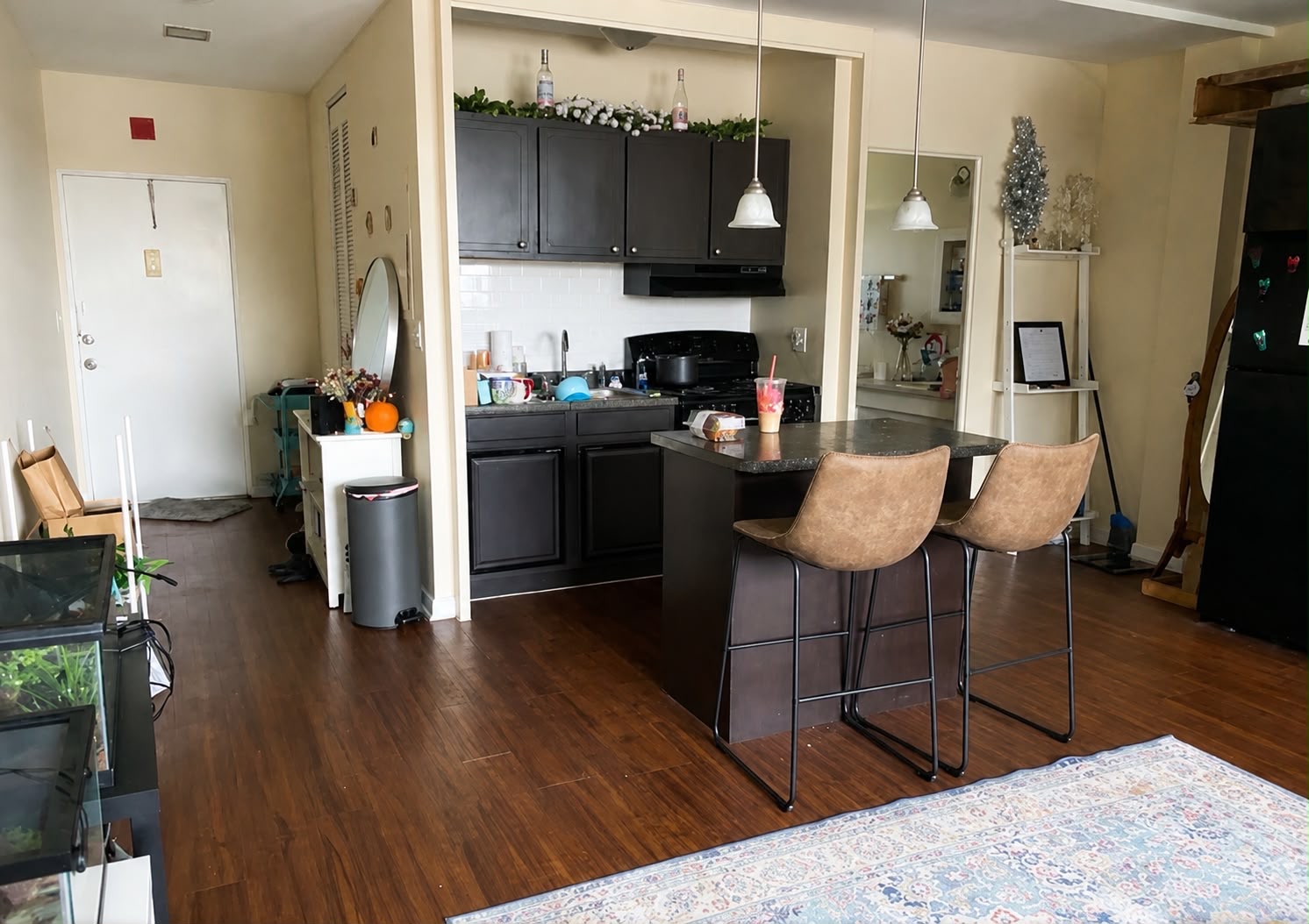 Living room and kitchen after cleaning by Angel Clean